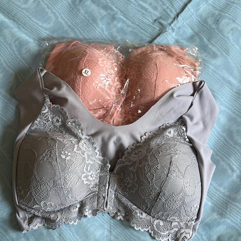 Front opening padded bras